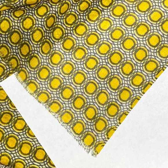NWT Geo Circles Scarf - Picture 4 of 6